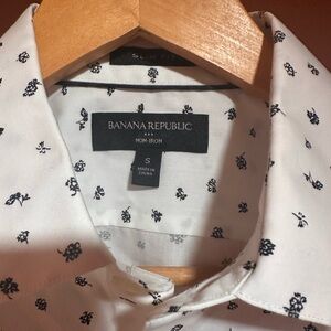 Banana Republic White Shirt with Navy Floral Print - Slim Fit